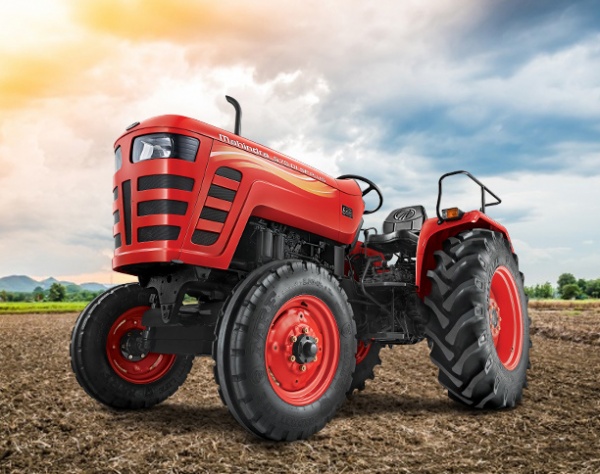 Choosing Mahindra Tractor for Groundnut Farming